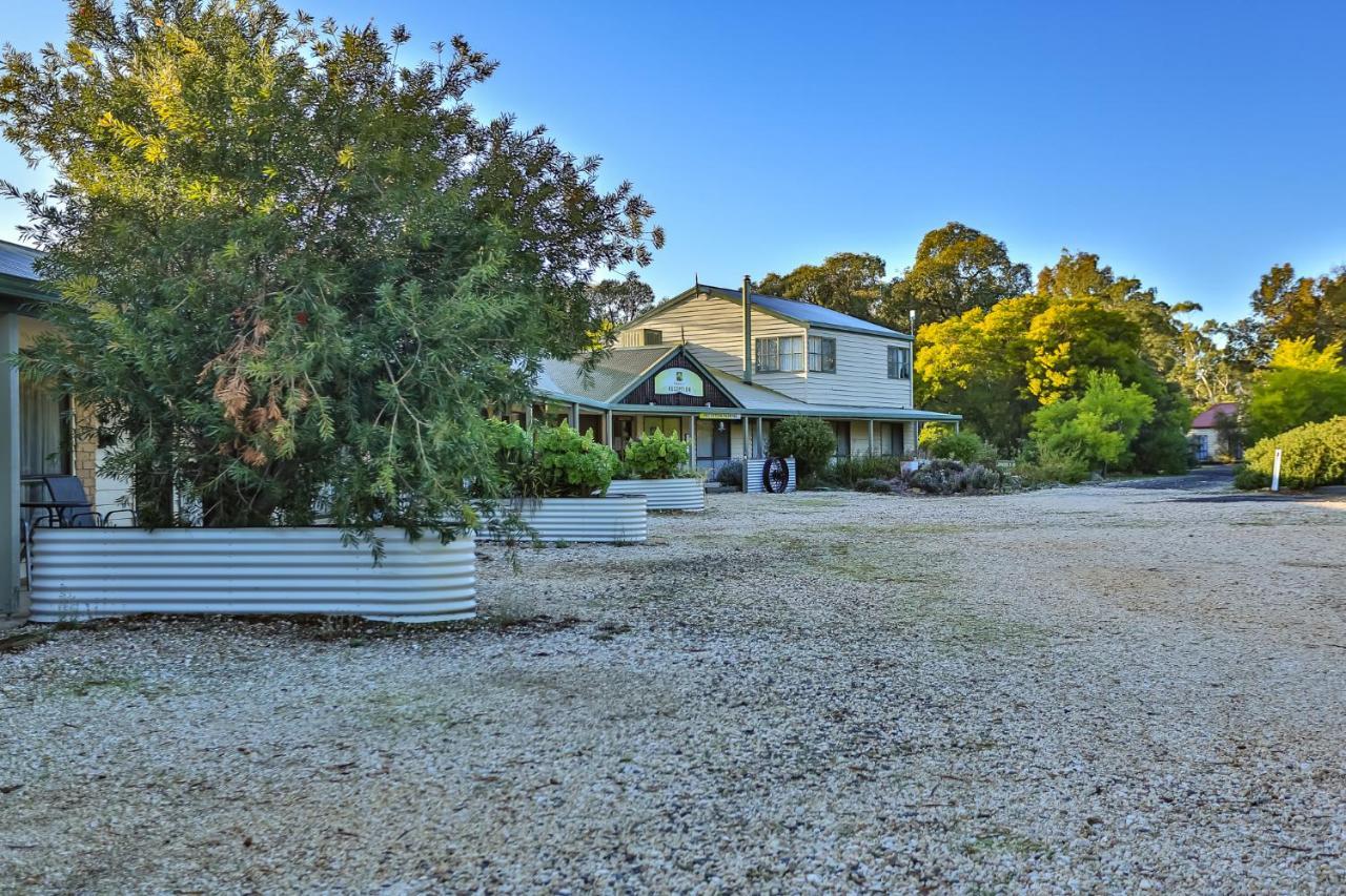 Mountain View Motor Inn & Holiday Lodges Halls Gap Exteriör bild