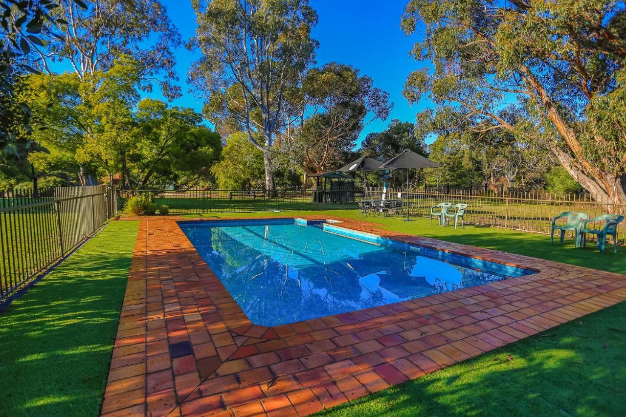 Mountain View Motor Inn & Holiday Lodges Halls Gap Exteriör bild