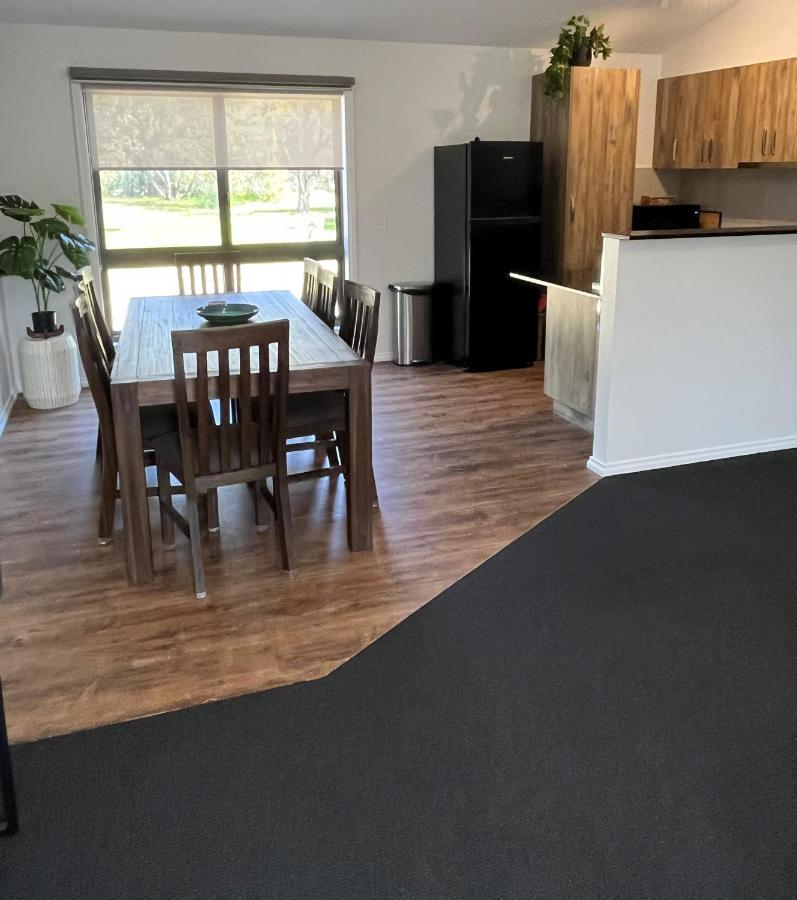 Mountain View Motor Inn & Holiday Lodges Halls Gap Exteriör bild