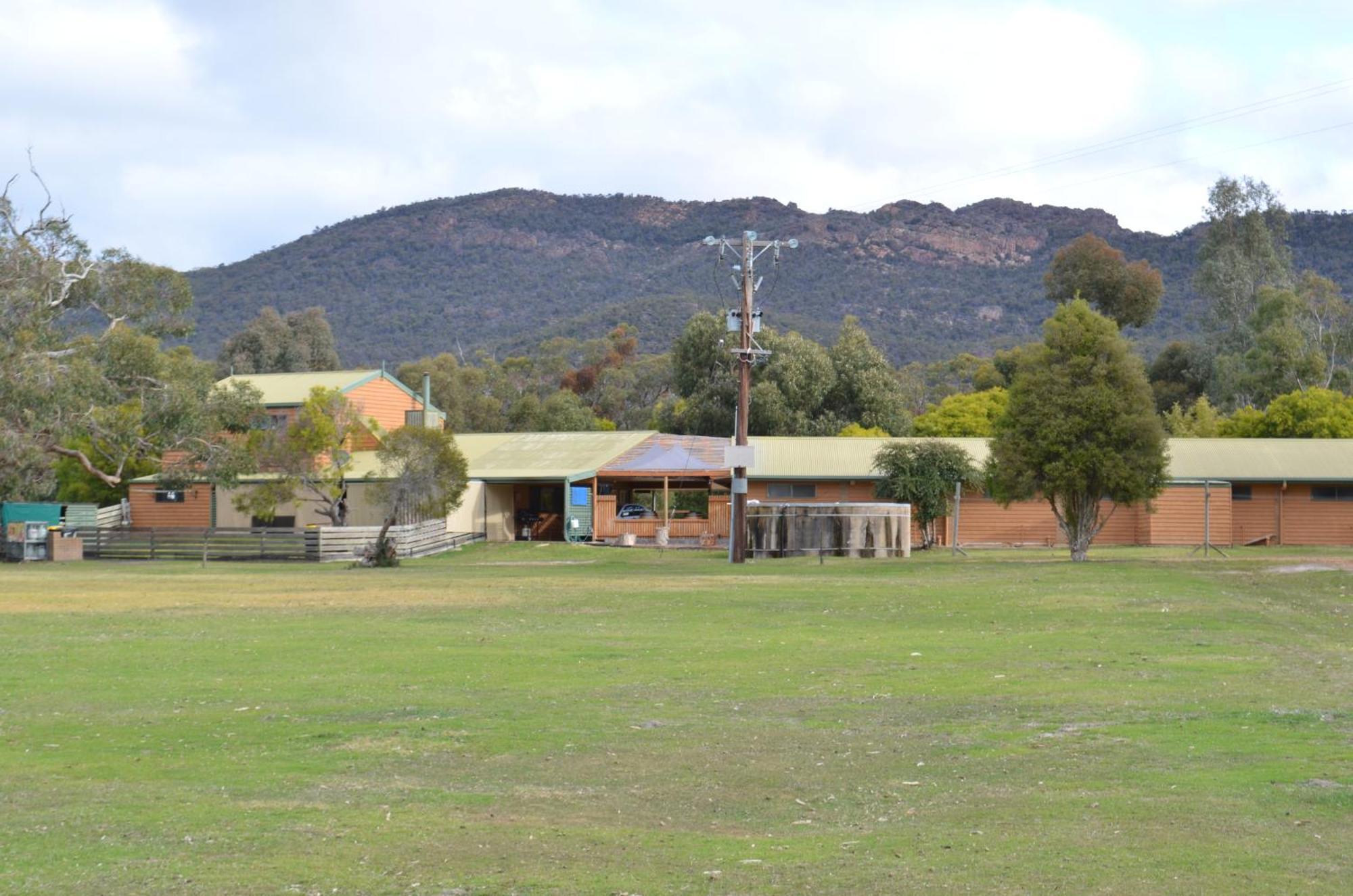 Mountain View Motor Inn & Holiday Lodges Halls Gap Exteriör bild