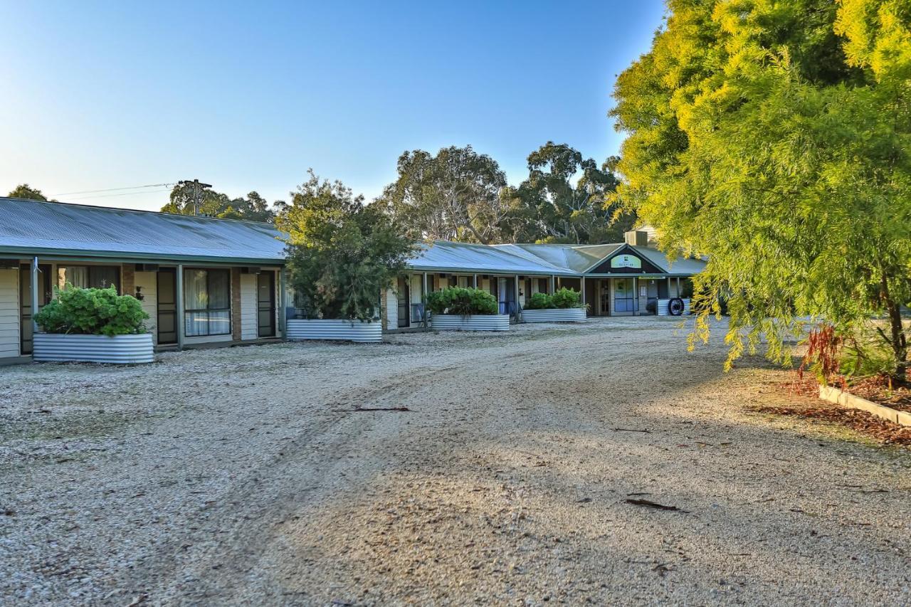 Mountain View Motor Inn & Holiday Lodges Halls Gap Exteriör bild